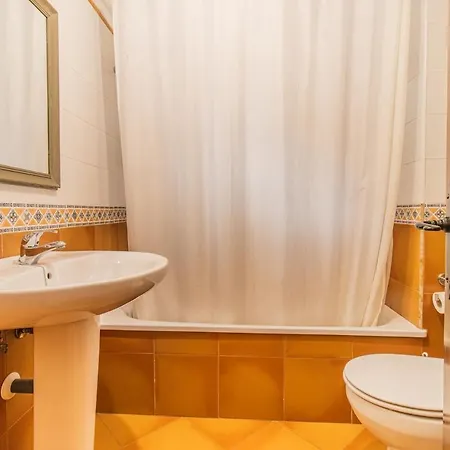 Charming Pyrenean Flat With Terrace, Views & Pool * Anciles