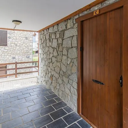 Charming Pyrenean Flat With Terrace, Views & Pool アパート *