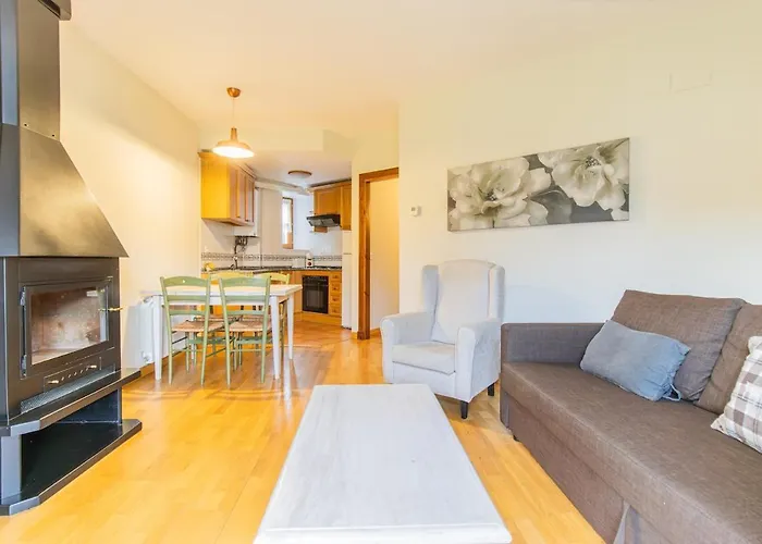 Apartamento Charming Pyrenean Flat With Terrace, Views & Pool